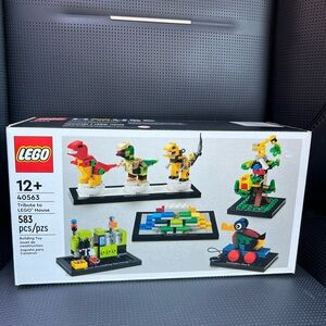 NIB LEGO Multi-Color Tribute to LEGO House Building Set